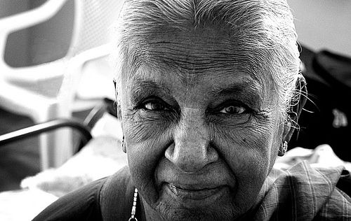 beautiful-old-woman-ccflcr-legends2k